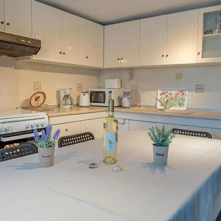 Venus Seaside 4 Bedroom Halkidiki Villa *