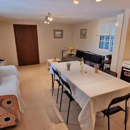 Venus Seaside 4 Bedroom Halkidiki Villa